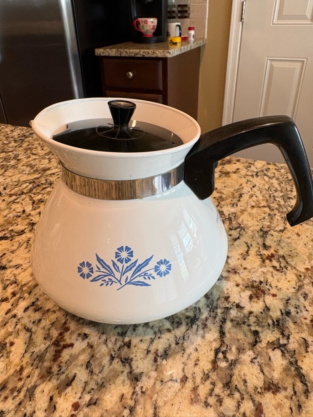 Vintage Corning Ware White & Blue Floral 6 cup Teapot